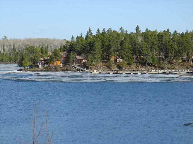 Ice piling up on the point of Cabin 7 at 5pm